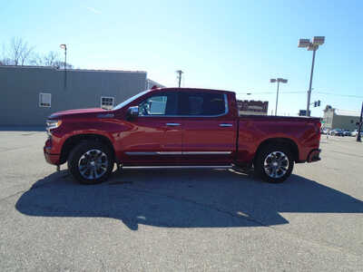 2024 Chevrolet 1500 Crew Cab, $63995. Photo 4