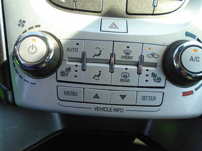 2017 Chevrolet Equinox, $0. Photo 11