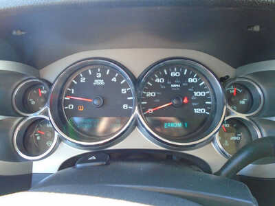 2013 Chevrolet 2500 Crew Cab, $9995. Photo 7