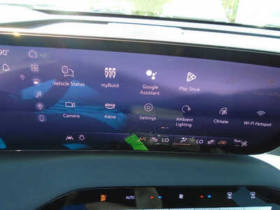 2025 Buick Enclave, $43995. Photo 12