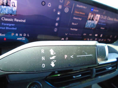 2025 Buick Enclave, $43995. Photo 9