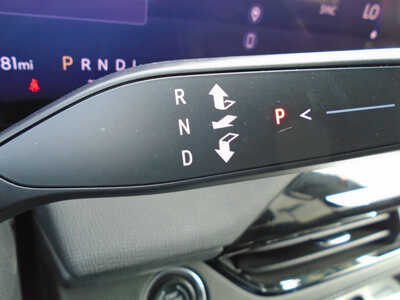 2025 Buick Enclave, $44995. Photo 10