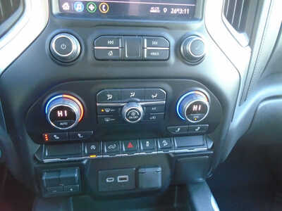 2021 Chevrolet 1500 Crew Cab, $1. Photo 11