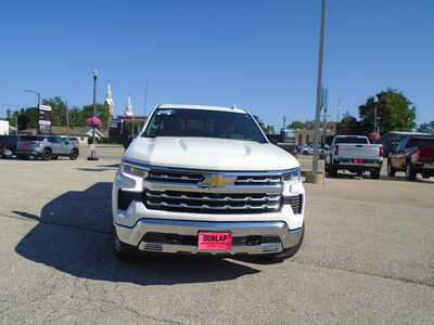 2025 Chevrolet 1500 Crew Cab, $56995. Photo 2