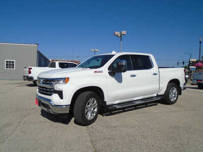 2025 Chevrolet 1500 Crew Cab, $56995. Photo 3