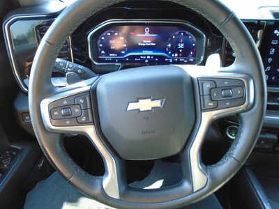 2025 Chevrolet 1500 Crew Cab, $56995. Photo 8
