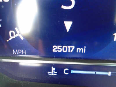 2024 Chevrolet Suburban, $69995. Photo 6