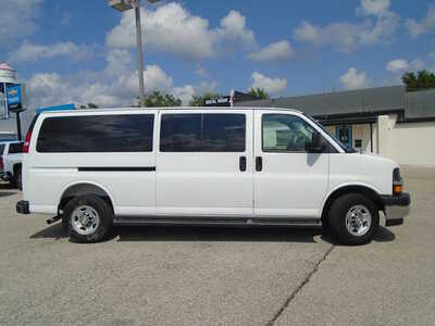 2025 Chevrolet Van,Passenger, $40995. Photo 5
