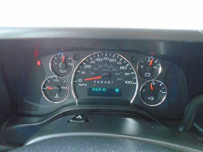 2025 Chevrolet Van,Passenger, $40995. Photo 7