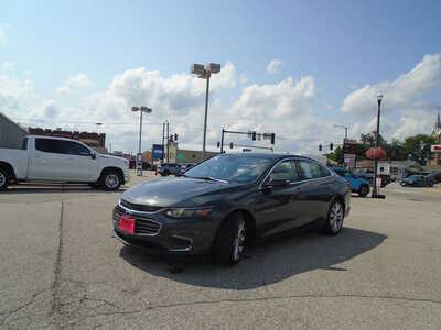 2017 Chevrolet Malibu, $18030. Photo 3