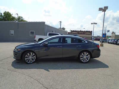 2017 Chevrolet Malibu, $18030. Photo 4