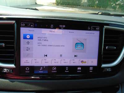 2025 Chrysler Pacifica, $30030. Photo 11
