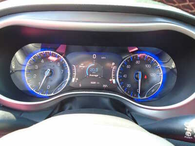 2025 Chrysler Pacifica, $30030. Photo 7
