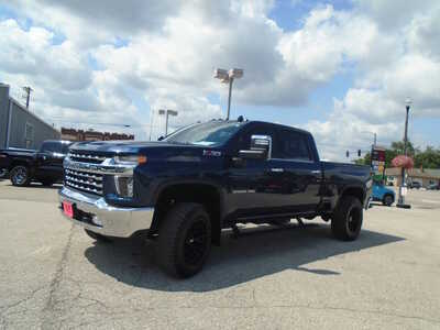 2022 Chevrolet 2500 Crew Cab, $49030. Photo 3