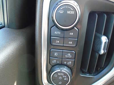 2022 Chevrolet 2500 Crew Cab, $49030. Photo 9