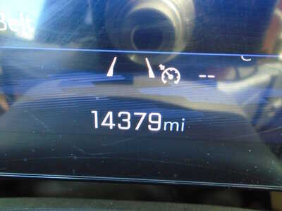 2025 Chevrolet Equinox, $34030. Photo 6