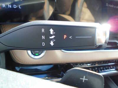 2025 Chevrolet Equinox, $34030. Photo 9