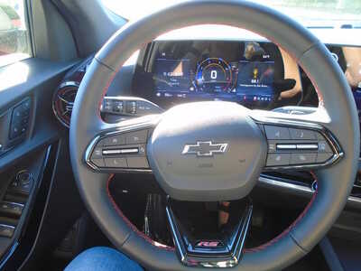 2025 Chevrolet Equinox, $39030. Photo 8