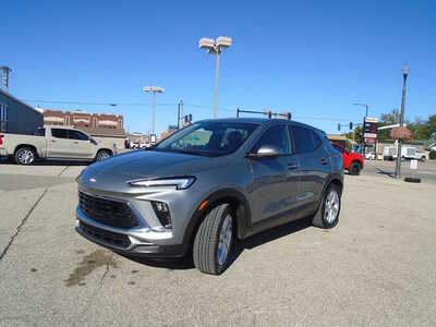 2026 Buick Encore GX, $26030. Photo 3