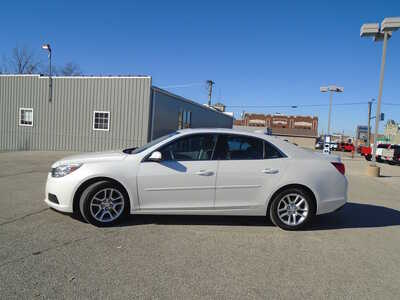2015 Chevrolet Malibu, $5030. Photo 4