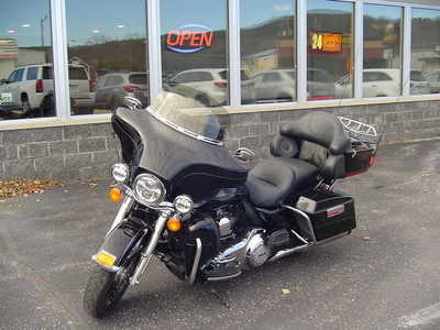2012 Harley Davidson Electra Glide, $12900. Photo 3