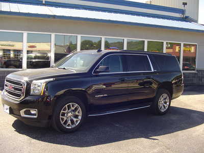 2018 GMC Yukon XL, $36700. Photo 1