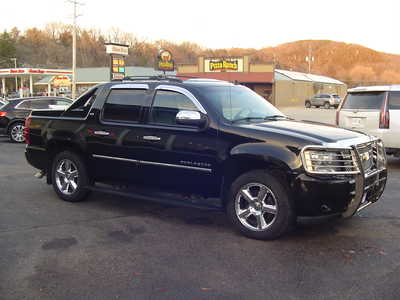2012 Chevrolet Avalanche, $18850. Photo 3