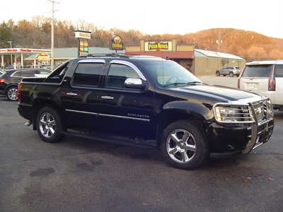 2012 Chevrolet Avalanche, $19225. Photo 3