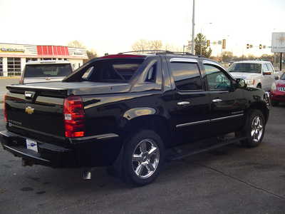 2012 Chevrolet Avalanche, $19225. Photo 4