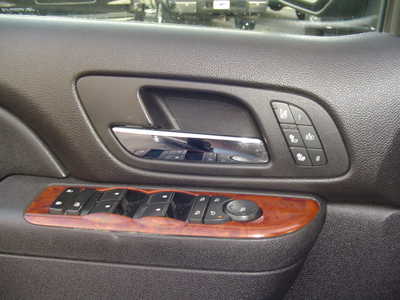 2012 Chevrolet Avalanche, $18850. Photo 10