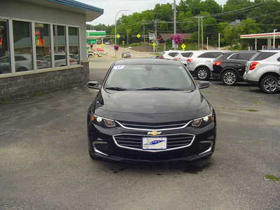 2017 Chevrolet Malibu, $12925. Photo 1