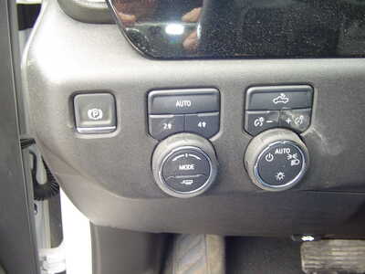 2025 Chevrolet 1500 Crew Cab, $42900. Photo 10
