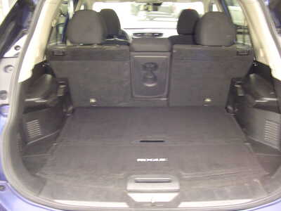 2019 Nissan Rogue, $9950. Photo 7