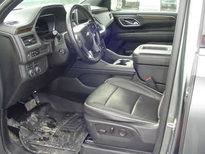 2023 Chevrolet Suburban, $47900. Photo 7