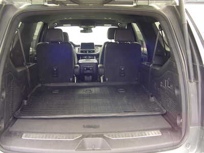 2023 Chevrolet Suburban, $47900. Photo 9
