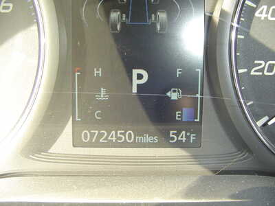 2019 Mitsubishi Outlander, $13900. Photo 10