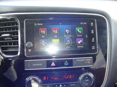 2019 Mitsubishi Outlander, $13900. Photo 12