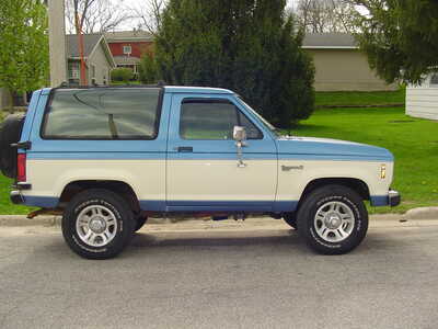1988 Ford Bronco II, $12000. Photo 6