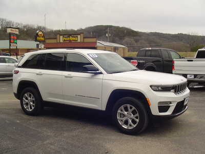 2023 Jeep Grand Cherokee, $32900. Photo 1