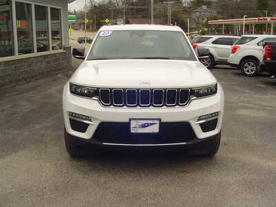 2023 Jeep Grand Cherokee, $32900. Photo 2