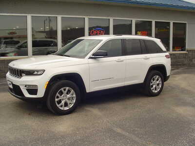 2023 Jeep Grand Cherokee, $32900. Photo 3