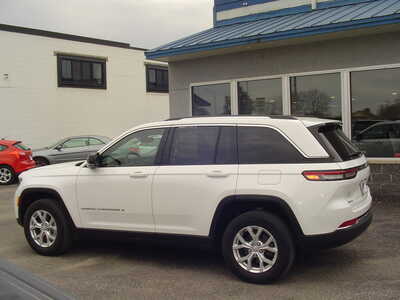 2023 Jeep Grand Cherokee, $32900. Photo 4