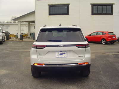 2023 Jeep Grand Cherokee, $32900. Photo 5