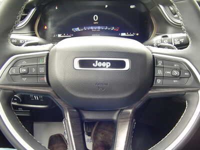 2023 Jeep Grand Cherokee, $32900. Photo 11