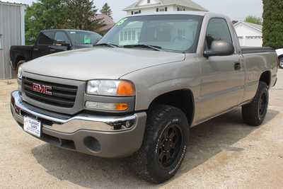 2005 GMC 1500 Reg Cab, $10995. Photo 2