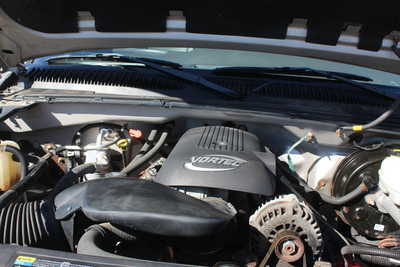 2005 GMC 1500 Reg Cab, $10995. Photo 6
