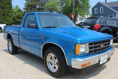 1990 Chevrolet S-10 Reg Cab, $21995. Photo 2