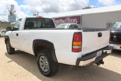 2006 GMC 1500 Reg Cab, $6495. Photo 4