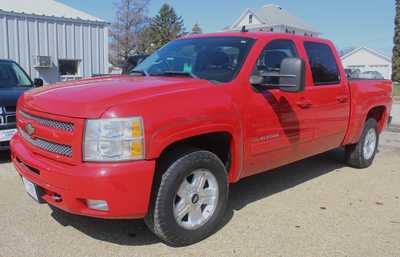 2011 Chevrolet 1500 Crew Cab, $11995. Photo 2