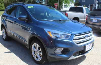 2018 Ford Escape, $8995. Photo 2